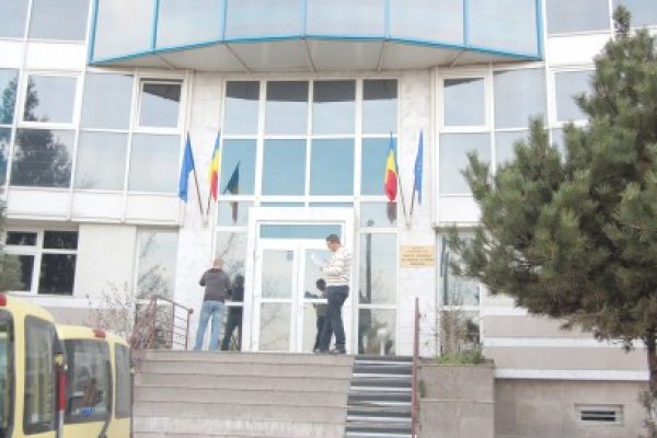 Angajaţii de la Drumuri cercetaţi pentru fapte de corupţie au fost condamnaţi